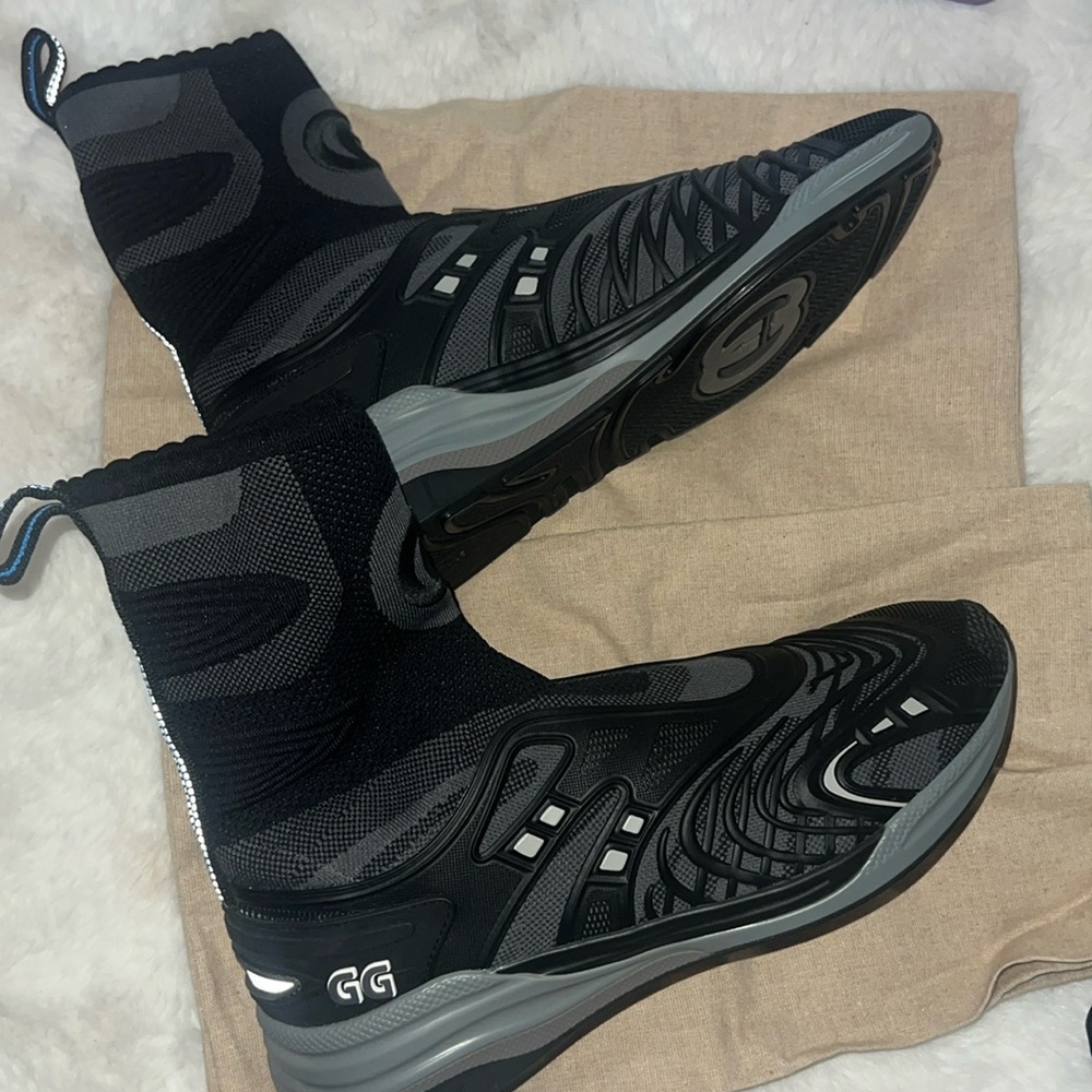 Gucci Ultraspace sneaker/ SOLD